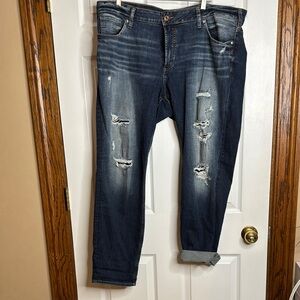 Stylish Distressed Blue Jeans by Silver Co.